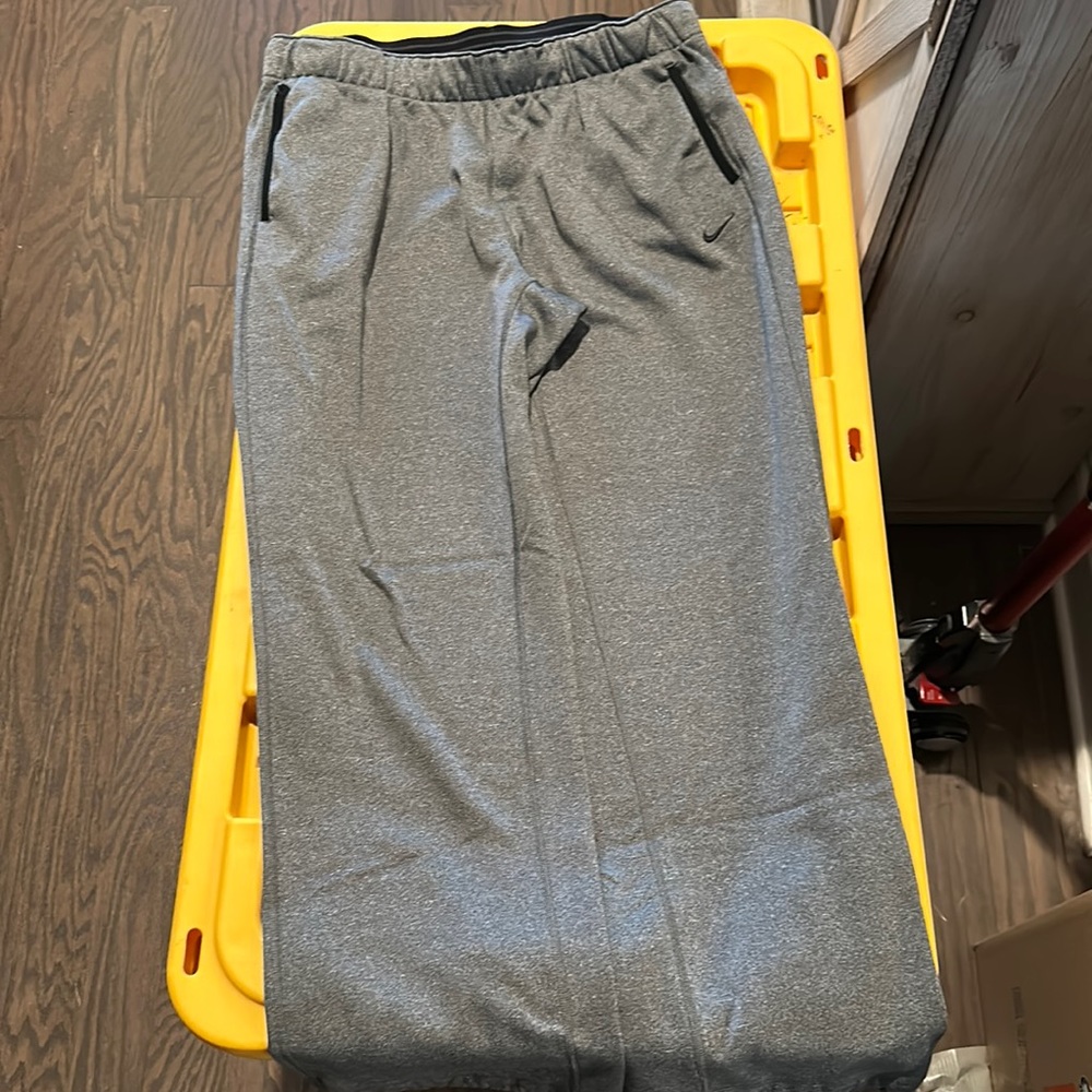 Gray Nike Sweatpants